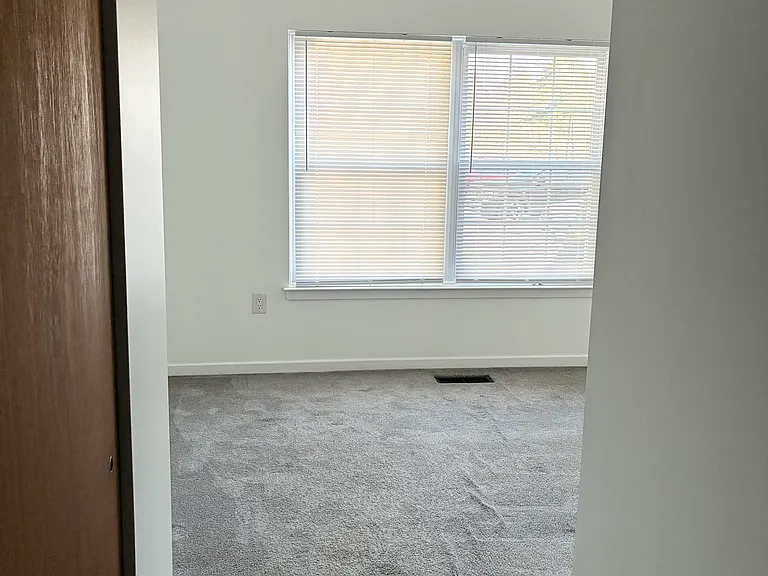310 Heather Croft — Photo 12