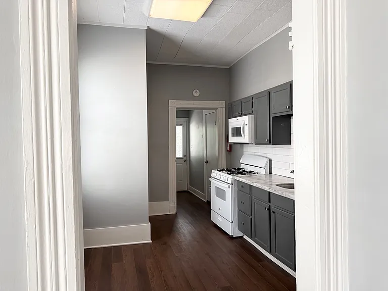 24 N Cooper St #1 — Photo 5