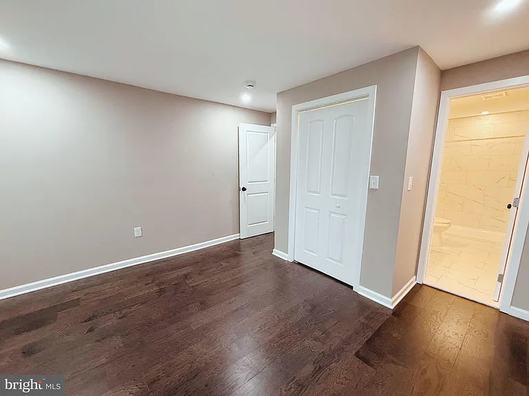 715 N Patterson Park Ave — Photo 12