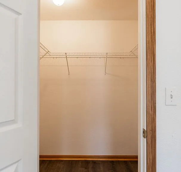 Pinnacle Heights Apartments — Photo 41
