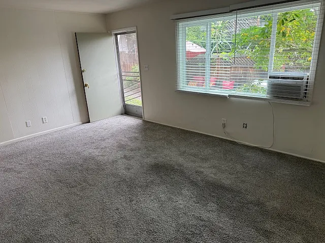 3219 Grim Ave — Photo 14
