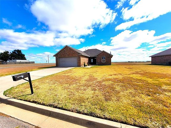 3rd image of 1411 Mallard Way