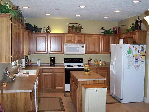 3rd image of 16781 N Cedar Creek Ln