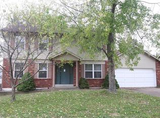 1325 Robertridge Dr, Saint Charles, MO