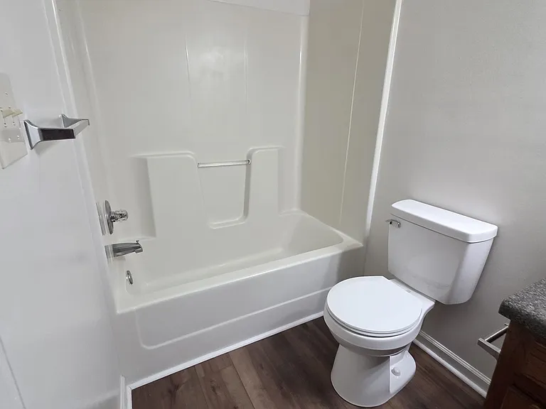 101 Raiford St #101 — Photo 7