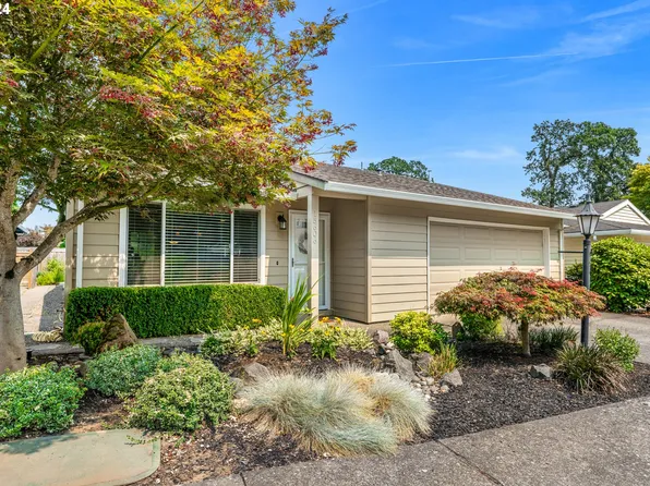 15606 SW Summerfield Ln, Tigard, OR 97224
