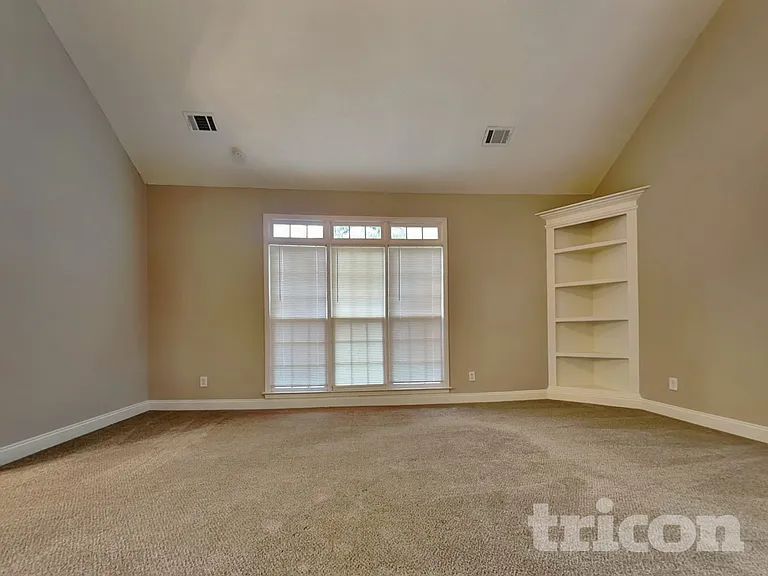 4309 Magnolia Path — Photo 4