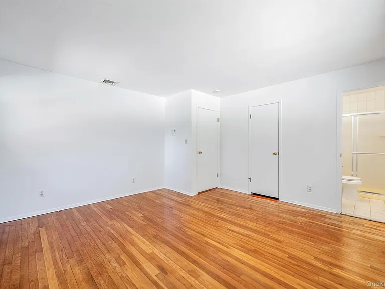 23 Princeton Dr — Photo 23