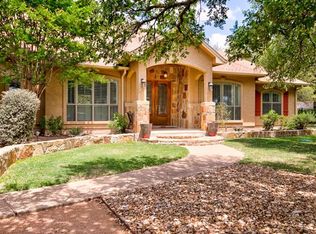 901 Highland Spring Ln, Georgetown, TX 78633
