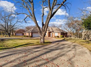 8710 Ravenswood Rd, Granbury, TX 76049