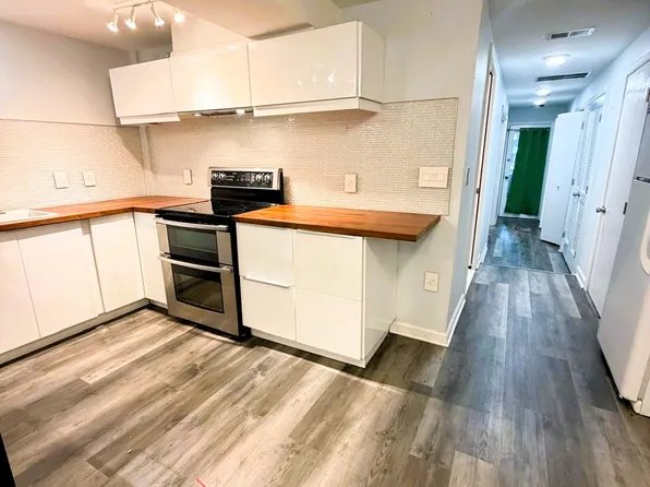 732 Kenyon St NW #2, Washington, DC 20010