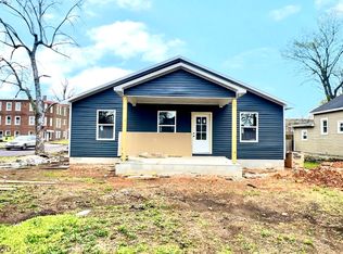 311 3rd St, Monett, MO 65708