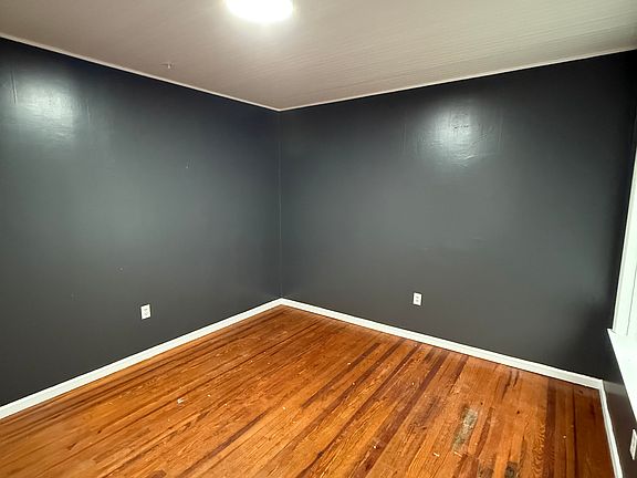 5th image of 56 S Pershing Ave APT A