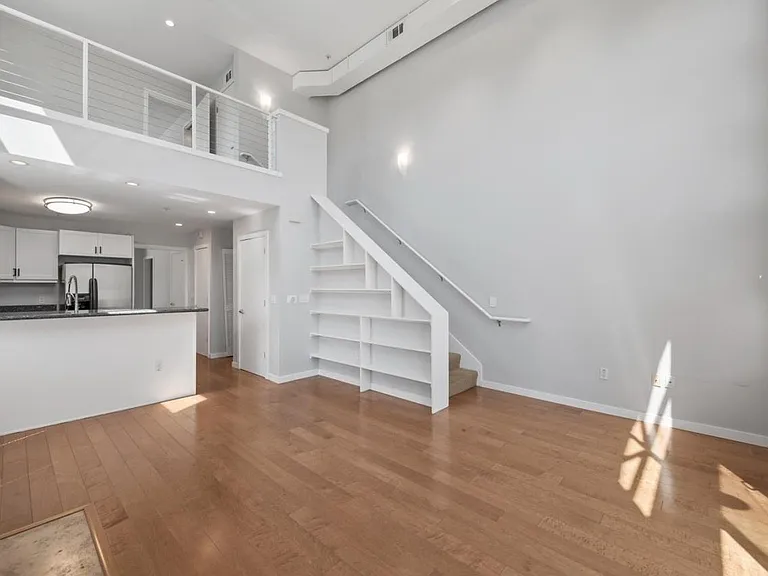 350 N 2nd St #116 — Photo 13