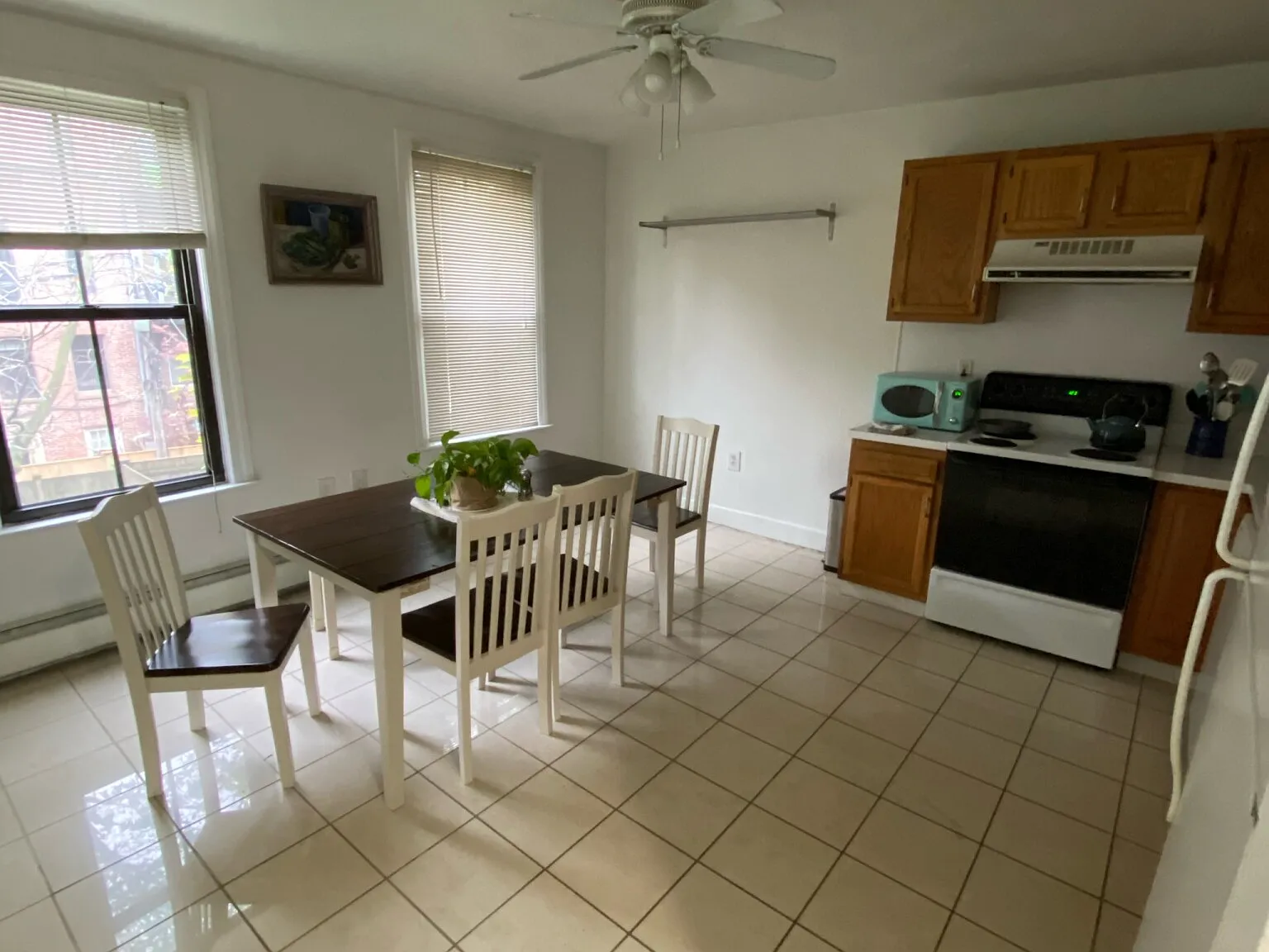 2 bed, 800 sqft, $3,900 — Photo 3