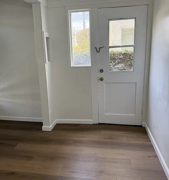 44 Rose Ave — Photo 13