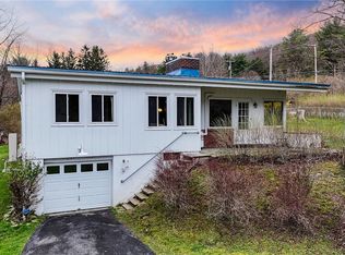 1482 Ellis Hollow Rd, Ithaca, NY 14850