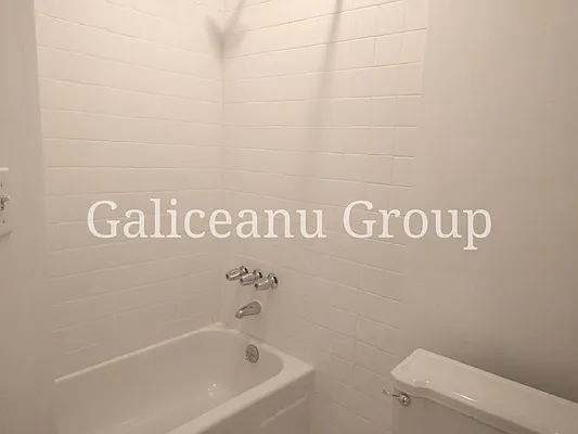 Rented by Lexington Real Estate Group | media 4