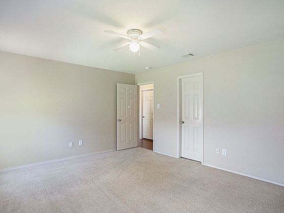 4th image of 10405 Wood Leaf Ct