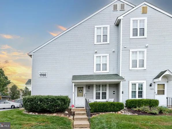 1707 Heatherstone Ct, Mount Laurel, NJ 08054