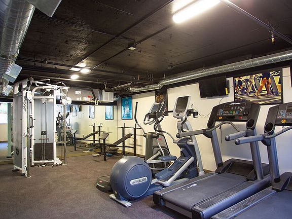5th image of 1745 N Western Ave #403