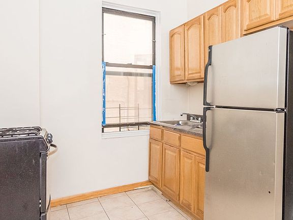 5th image of 3812 Astoria Blvd APT 2