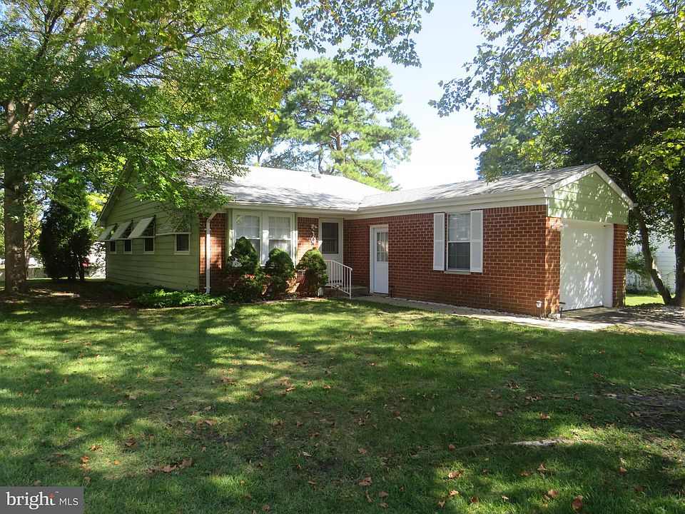 1st image of 11 Musket Ln