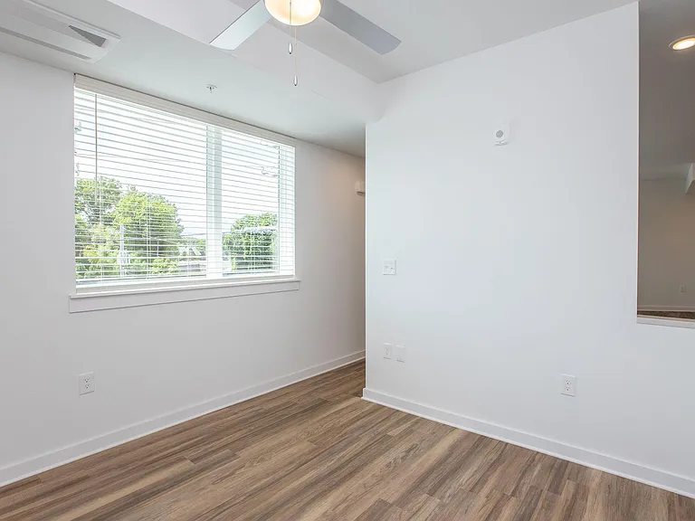 East Seventy Nine Apartments — Photo 38