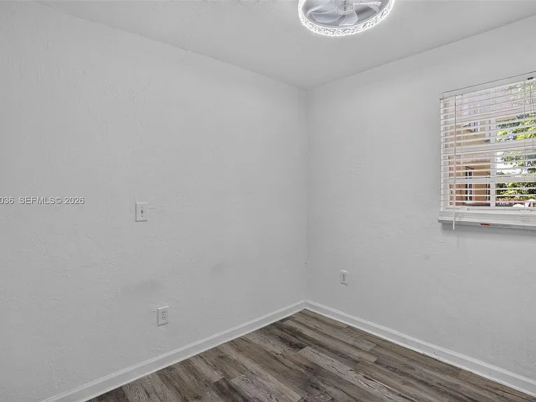 3375 SW 29th Ter #B — Photo 15