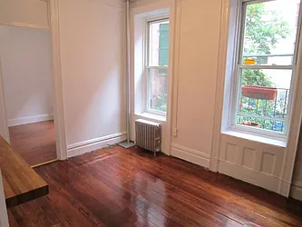 Rented by Concept Real Estate Group