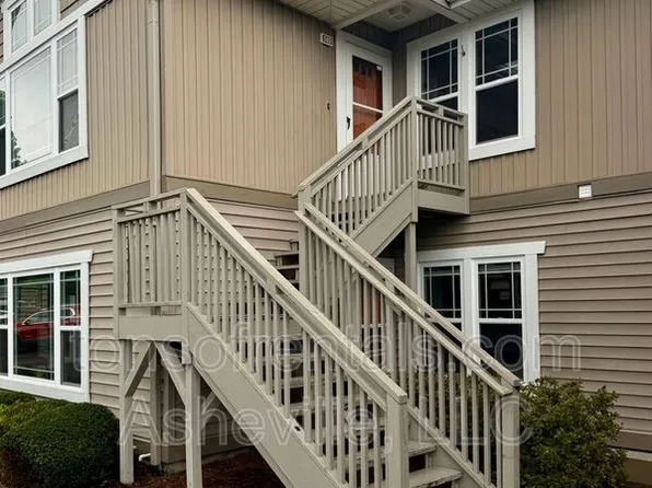 149 Morningside Ln, Hendersonville, NC 28792