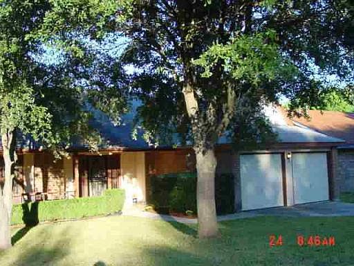 2nd image of 8915 WELLESLEY MANOR