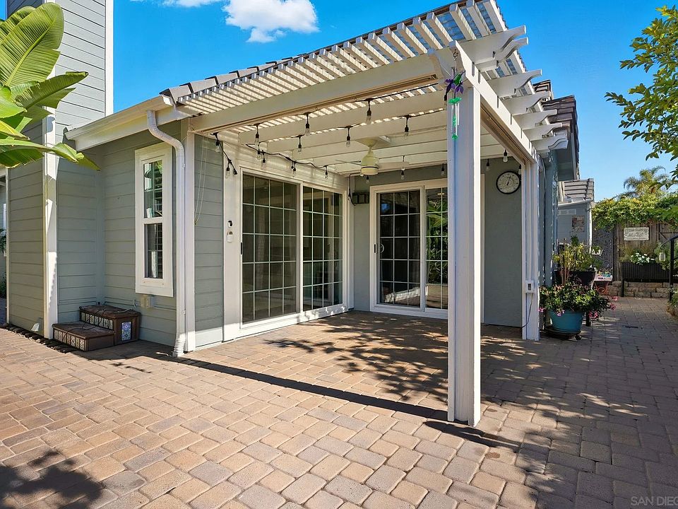 2nd image of 10462 Rancho Carmel Dr