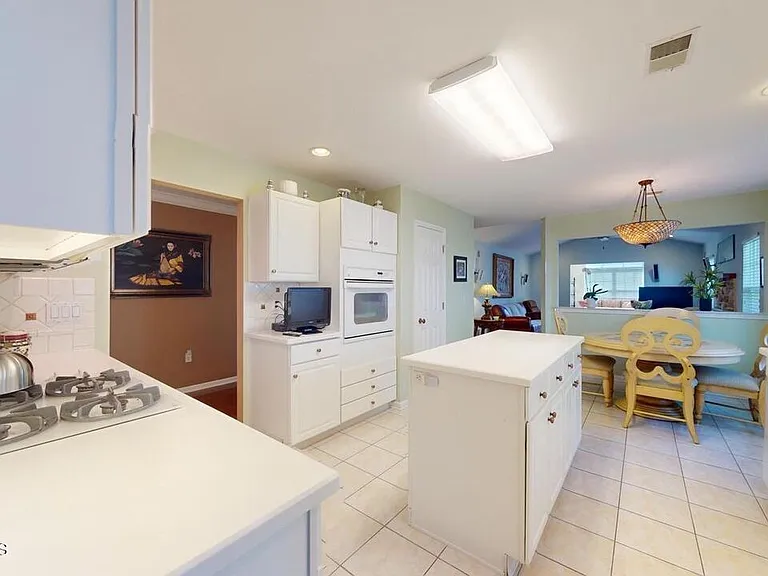 19 Sandhurst Rd — Photo 14