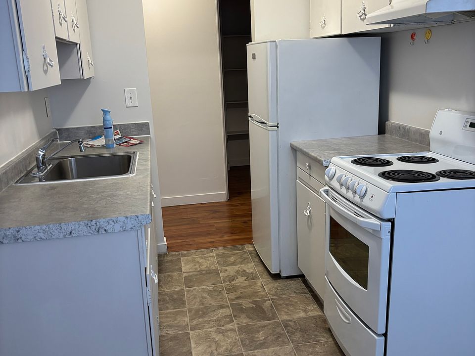 1st image of 4362 Maywood St #220
