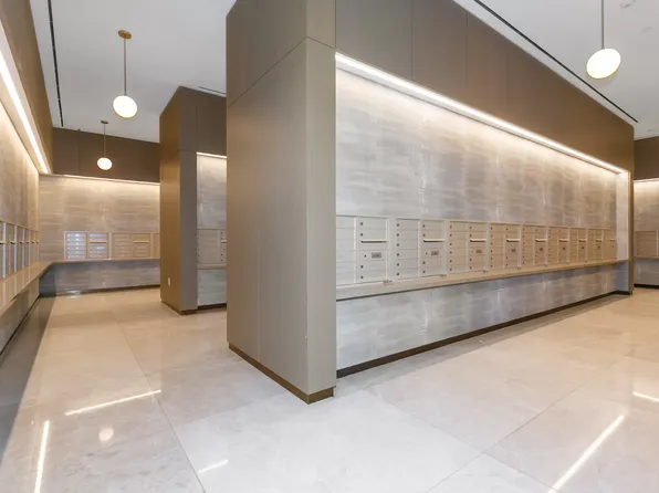 3 Court Square image 14 of 14