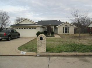 4944 Jordan Park Dr, Haltom City, TX 76117