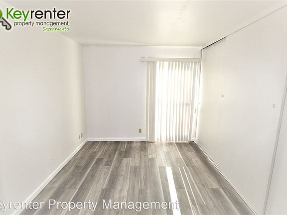 3rd image of 2320 P St #402