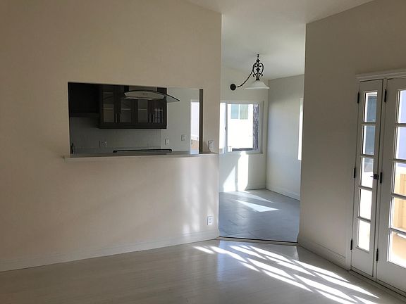 4th image of 11719 Mayfield Ave APT 8