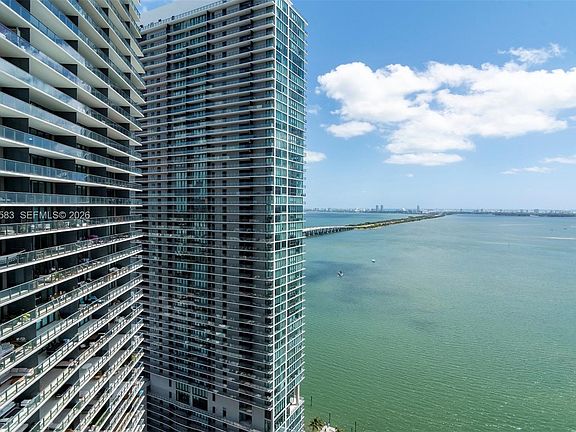 4th image of 480 NE 31st St Unit 3007