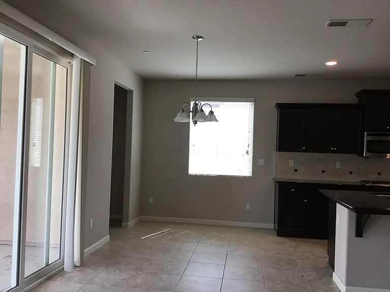3431 Marengo Ave — Photo 8