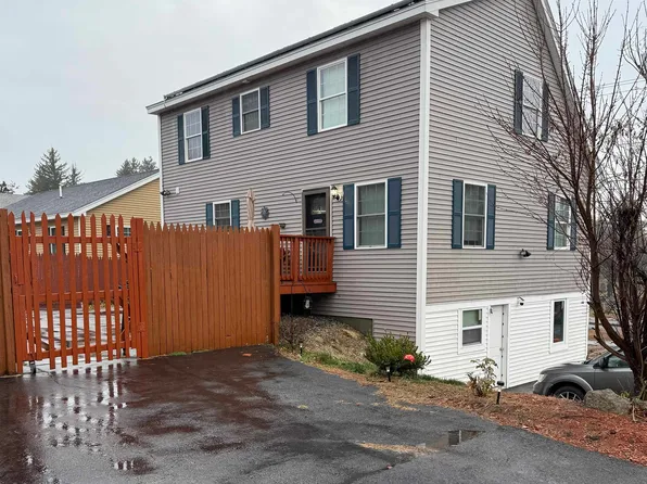 627 Calef Road, Manchester, NH 03103