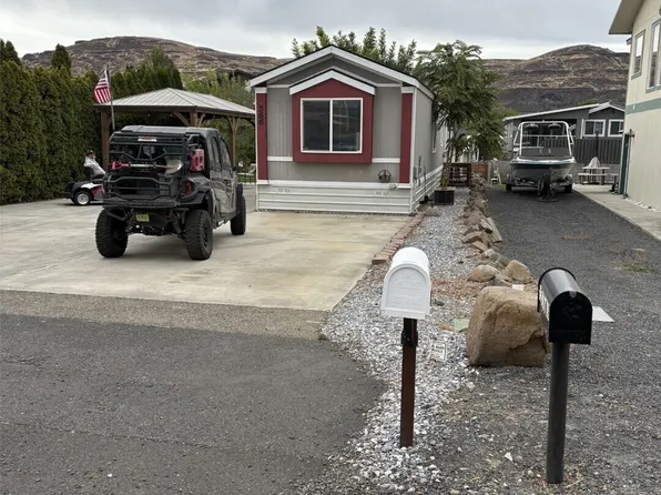 566 Hunter Avenue SW, Quincy, WA 98848