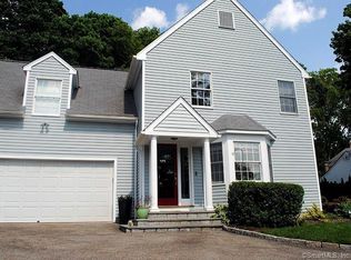 40 Urban St #A, New Canaan, CT 06840