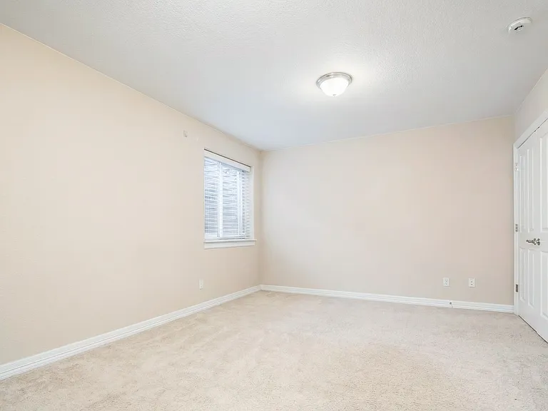 2245 S High St — Photo 28