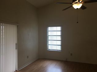 600 SW 113th Ter, Pembroke Pines, FL 33025