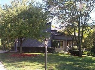 9100 Woodstream Ln, Dayton, OH 45458