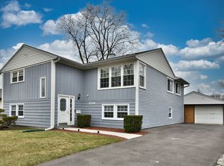 3714 Oriole Ln, Rolling Meadows, IL 60008