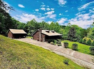 65 Grannies Crk, Newton, WV 25266