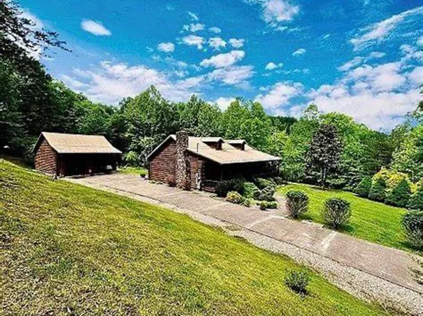 65 Grannies Crk, Newton, WV 25266